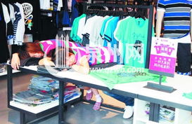 成品油降價(jià)對化纖產(chǎn)品成本的影響及其對服裝零售業(yè)的連鎖反應(yīng)