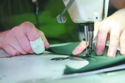 從日常服裝到戰(zhàn)場(chǎng)防護(hù) 中國制造如何占據(jù)全球防彈衣70%市場(chǎng)份額