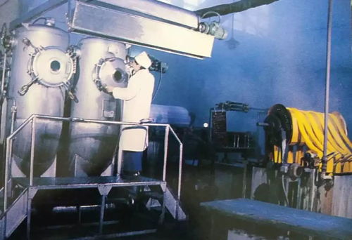 復(fù)古風(fēng)潮里的青春印記 上世紀(jì)八十年代撫順針織二廠運(yùn)動裝回憶